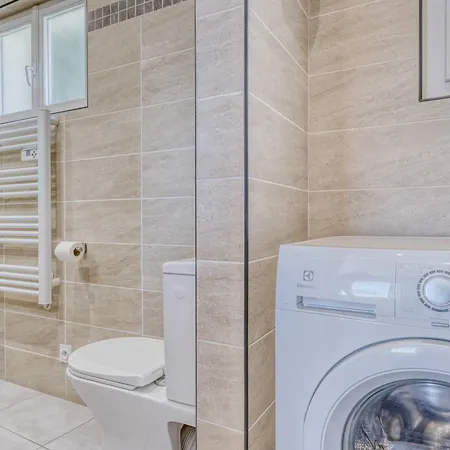 Climatise Centre Du Lavandou, Proche - Fr-1-816-6 Le Lavandou