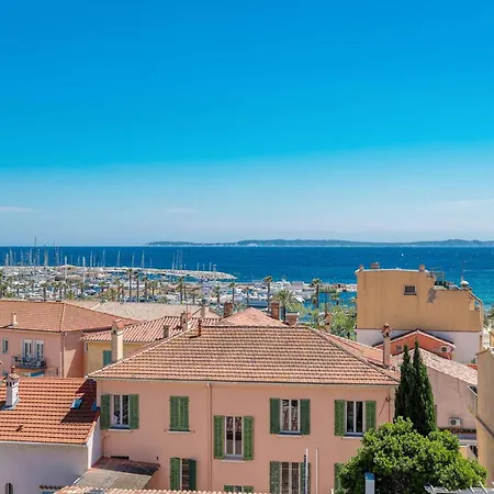 Апартаменты Climatise Centre Du Lavandou, Proche - Fr-1-816-6 Ле-Лаванду